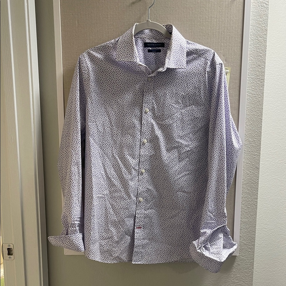 Tommy Hilfiger Men's White Patterned Button Down Shirt